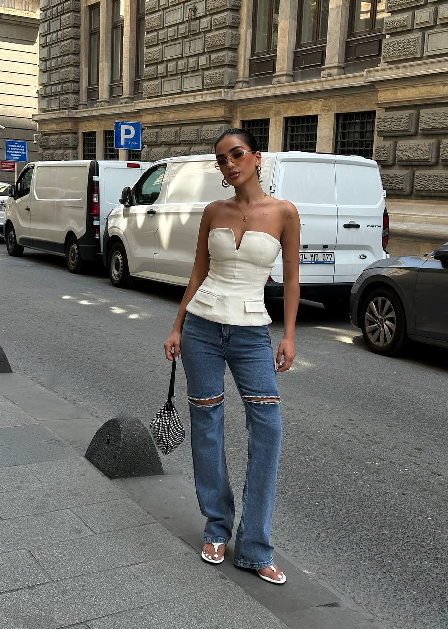 FB002 Jeans