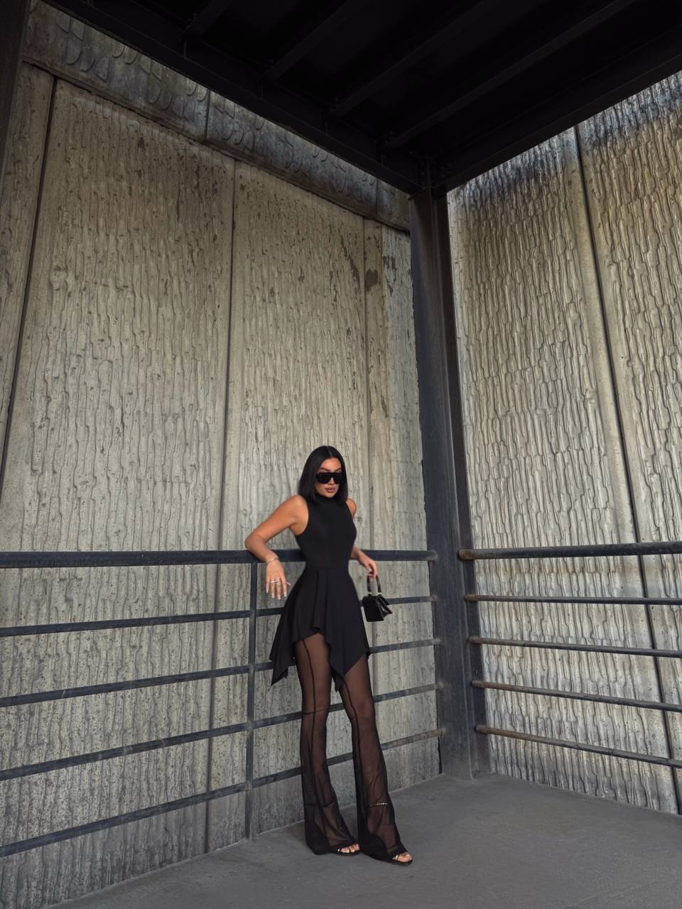 V1429 Tull Romper